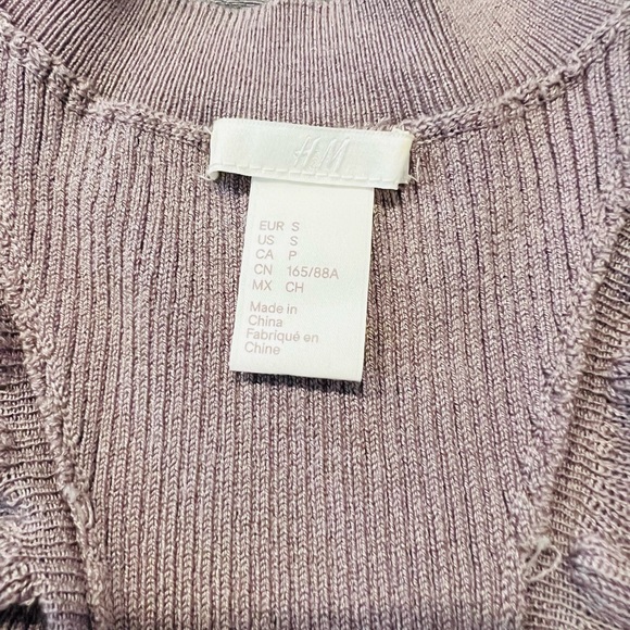 H&M Top - Picture 4 of 4